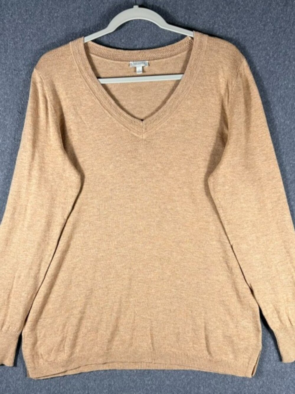 Talbots V-Neck Sweater Womens Sz Large Tan Knit Long Sleeve Ribbed Cuff & Hem